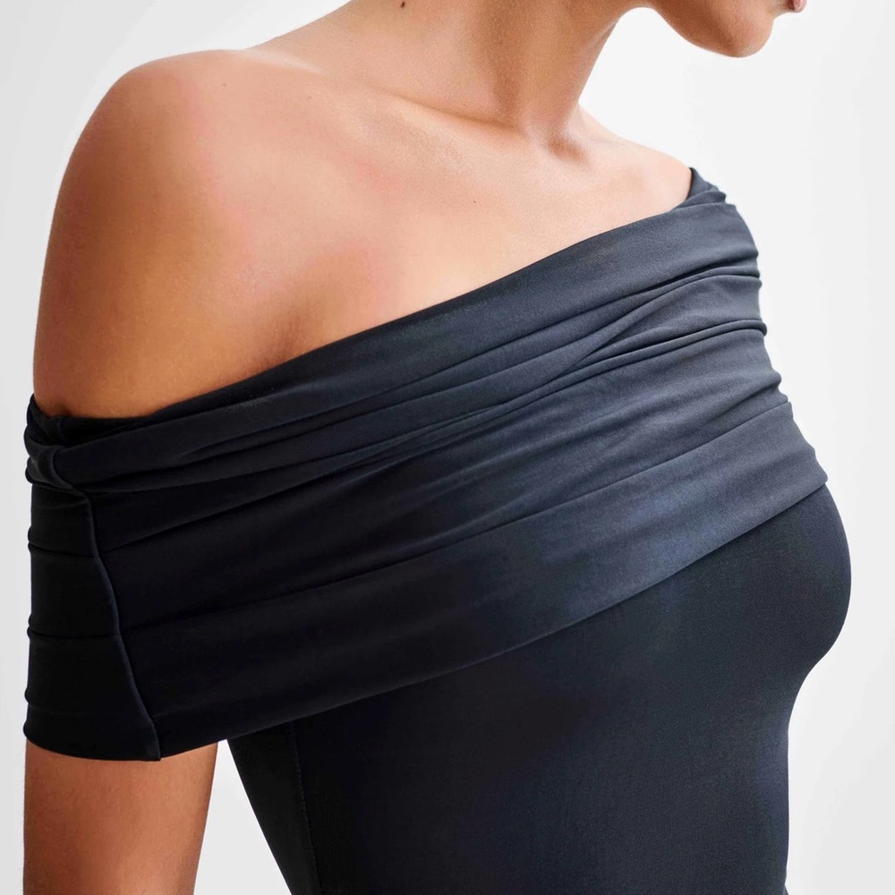 MESHKI Cassandra Off Shoulder Slinky Maxi Dress Black Sz XXL One Shoulder - Picture 6 of 10